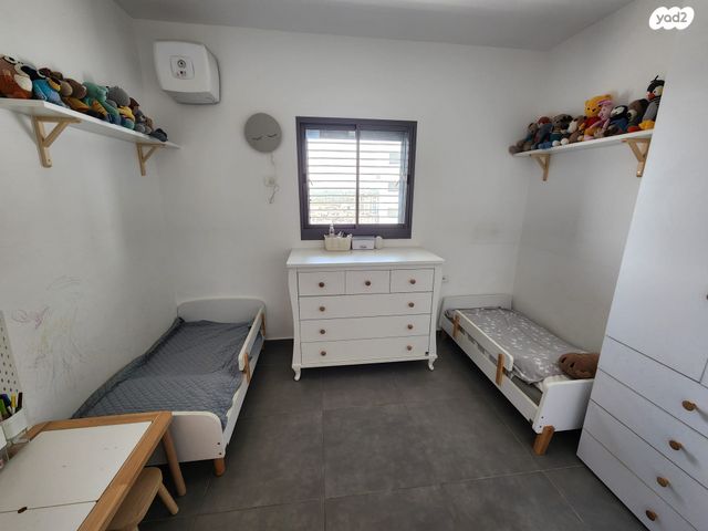 דירה, ז'בוטינסקי 3, בן גוריון, אזור