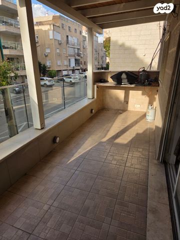 דירה, רחל 7, מרכז העיר, סביניה, הוותיקה, קרית ביאליק