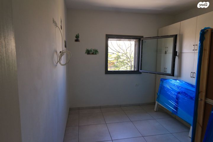 דירה, האלונים 1, מרכז העיר, סביניה, הוותיקה, קרית ביאליק