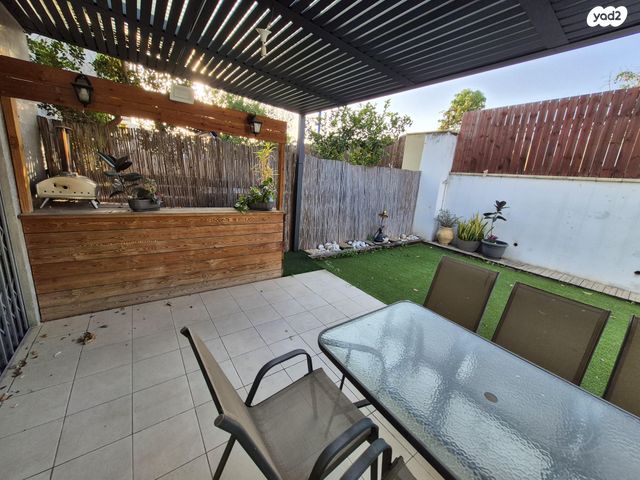 בית פרטי/ קוטג', מרגנית 31, נופש, גדרה