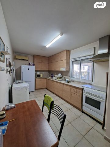 דירה, עמק בית שאן 19, המגינים, מודיעין מכבים רעות