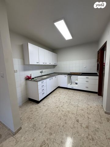 דירה, חיים בג'איו 9, קטמון הישנה, ירושלים