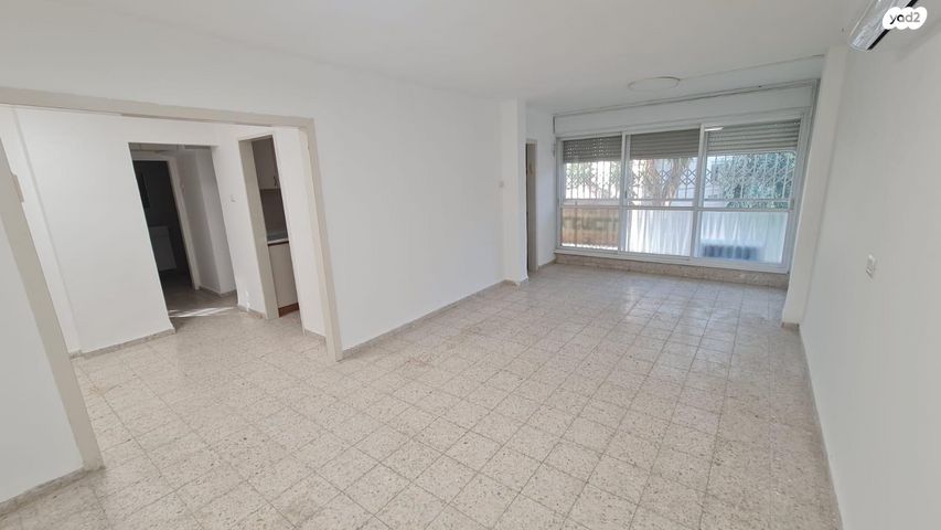 שדרות יוספטל 9