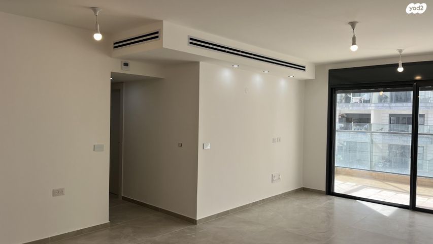 הרב מרדכי אליהו 23