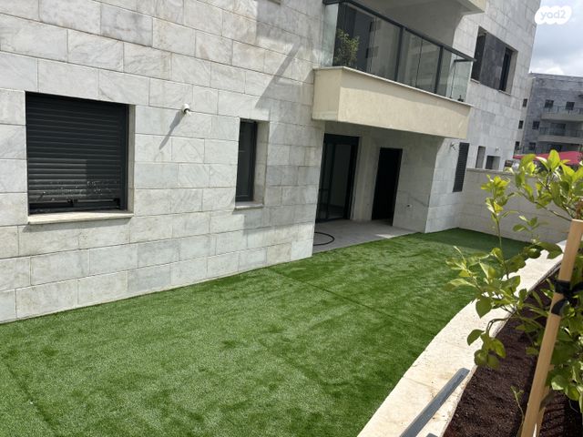 שרה אהרונסון 10