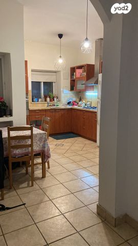 דירה, נעורים 5, שכונת הלל, רמת גן