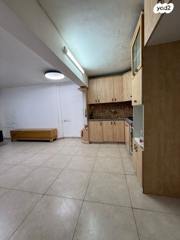 דירה, שפרינצק 8, קרית ים ב', קרית ים