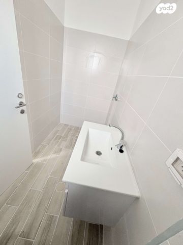 דירה, לאה גולדברג 10, צפון נס ציונה, נס ציונה