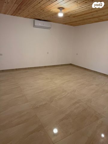 דירה, גופר 7, עזרא, הארגזים, תל אביב יפו