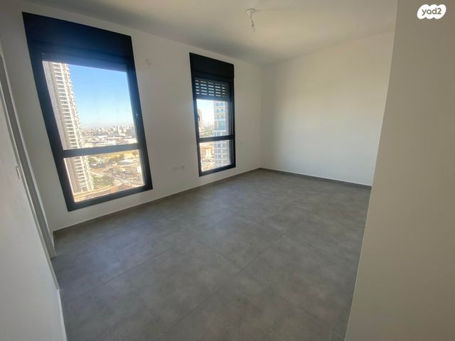 דירה, יהורם גאון 4, דרום חדש, פארק הים, בת ים