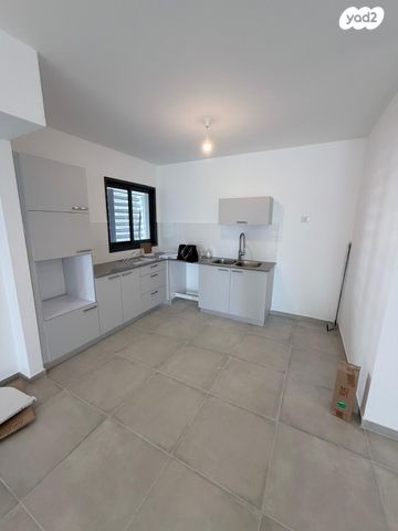 דירה, הרב מרדכי אליהו 17, כרמי הנדיב, אחוזת רוטנר, קרית מלאכי