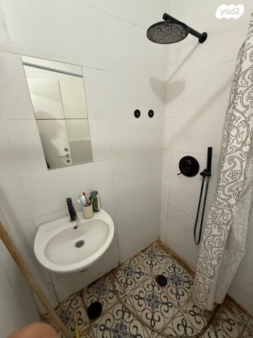 דירת גן, קיבוץ גלויות 7, שכונת ותיקים, אבן יהודה