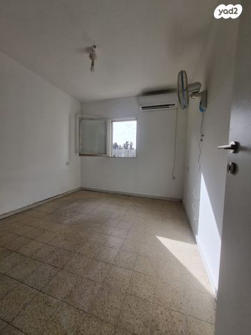 דירה, סמטת התפוז 3, אושיות, רחובות