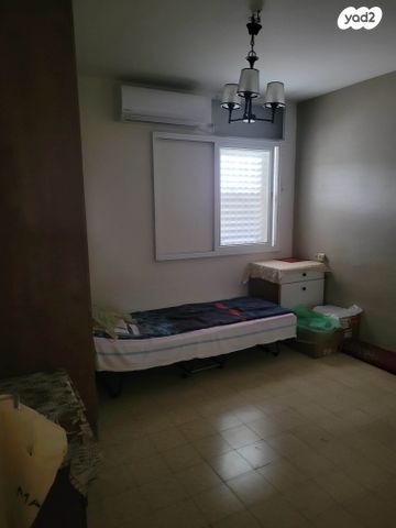 דירה, וייצמן 32, גיורא, טירת כרמל