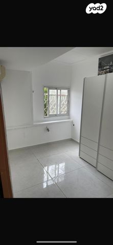 יחידת דיור, סורא 3, רמת עמידר, רמת גן