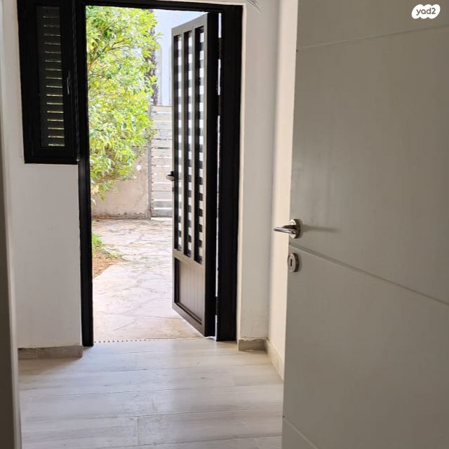 בית פרטי/ קוטג', הרב שלום יצחק הלוי 5, גני אילן, קרית אונו