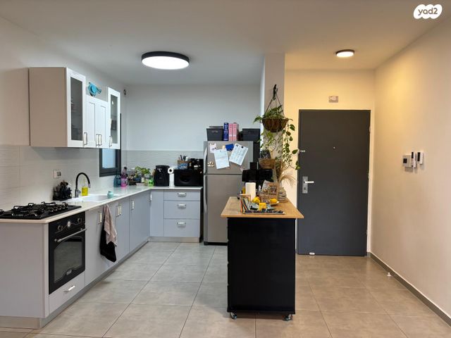 דירה, דרך הרעות 6, פרדסיה, פרדסיה