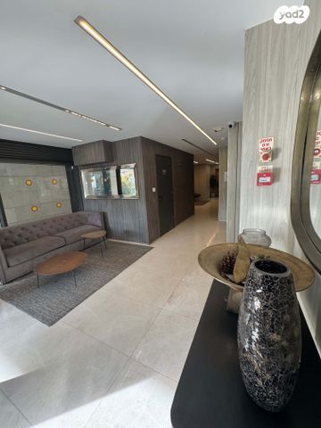 אהוד מנור 11