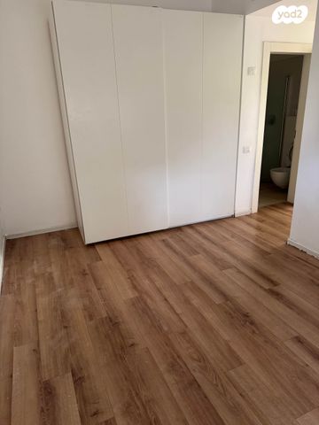 דירה, אהוד מנור 11, נווה זמר, רעננה