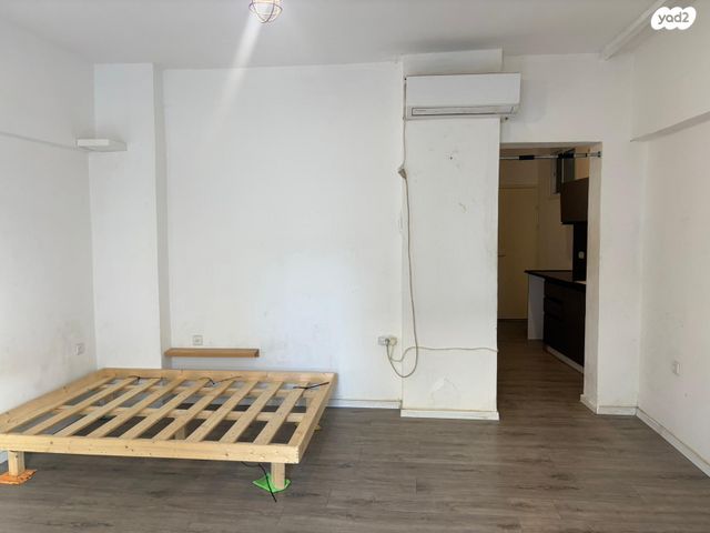 סטודיו/ לופט, שוקן 12, גבעת הרצל, אזור המלאכה יפו, תל אביב יפו