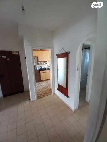 דירה, הארזים 12, בית הכרם, רמת בית הכרם, ירושלים