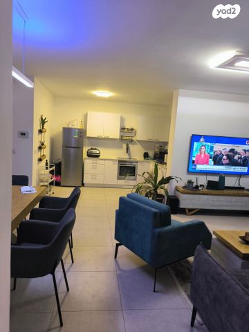 דירה, אחדות 28, בצוותא, חריש