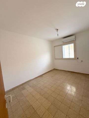 דירה, אלוף אסף שמחוני 9, צפון מזרח מרכז העיר, נתניה