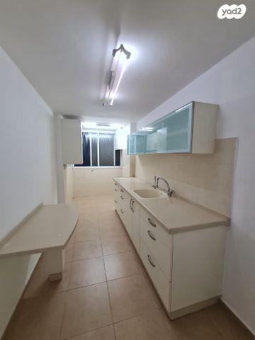 דירה, מבוא בנימין 12, בני ישראל, קרית גת