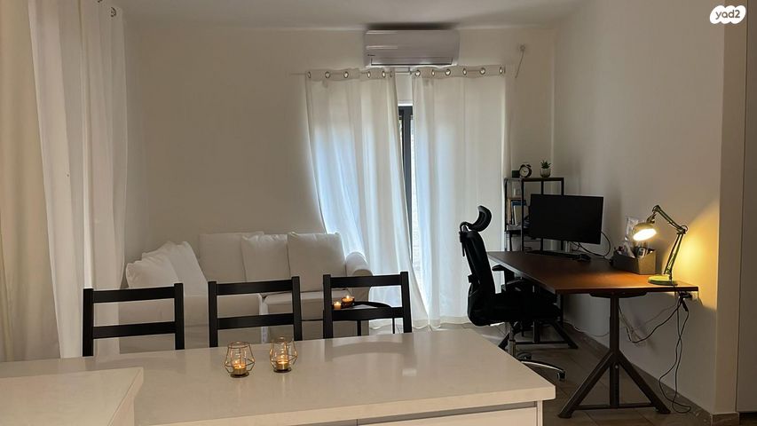 דירה, רמב"ן 59, רחביה, ירושלים