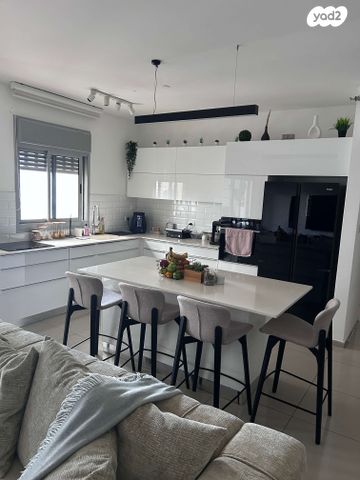 שדרות הציונות 81