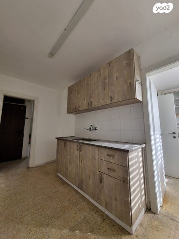 דירה, סמטת התפוז 3, אושיות, רחובות