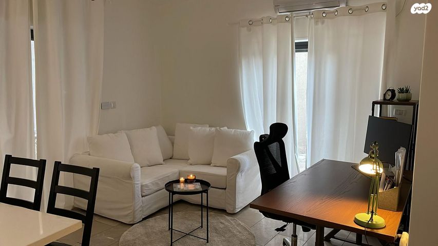 דירה, רמב"ן 59, רחביה, ירושלים