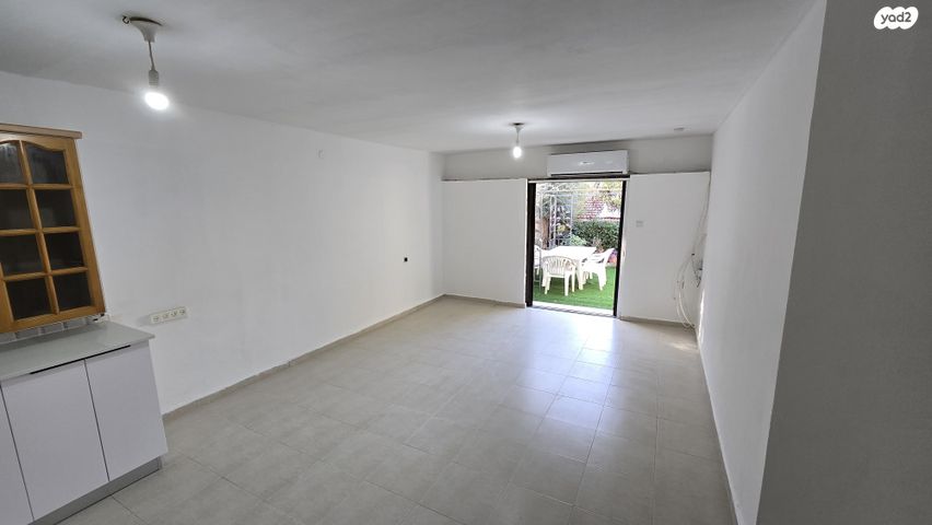 דו משפחתי, אביטל 9, גמלא, קצרין