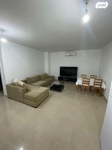 יהודה עמיחי 16