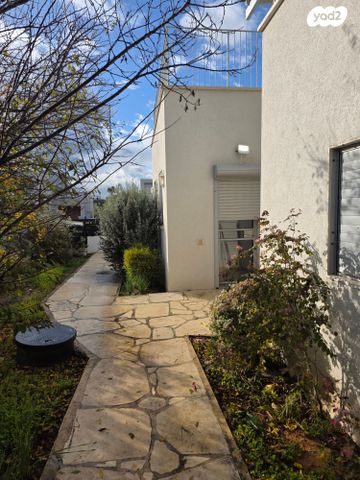 דירת גן, גל 41, 12, קיסריה