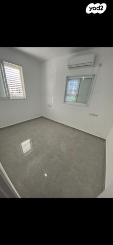 דירה, ביאליק 43, מרכז, קרית עבודה, חולון