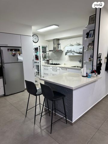 דירה, משה פריד 43, חצרות המושבה, רחובות