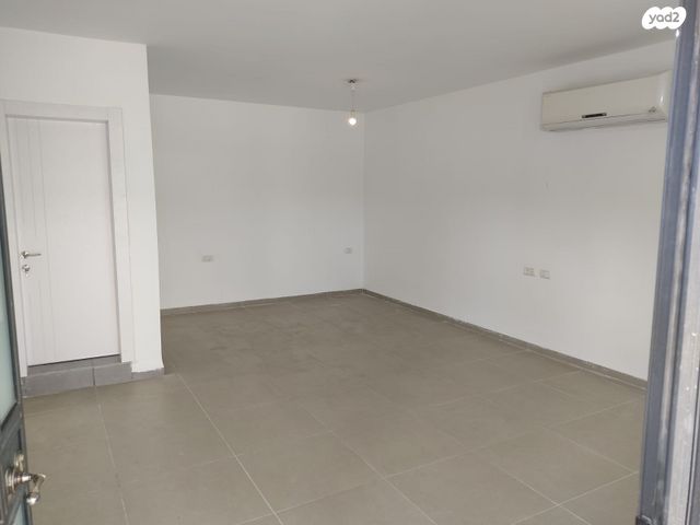 דירה, האלונים 202, חוסן, חוסן