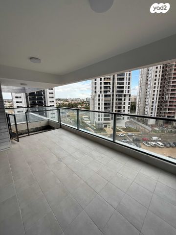 דירה, יונה וולך 7, גרין פארק החדשה, הוד השרון