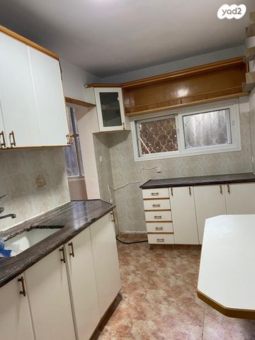 סמטת האשכולית 2