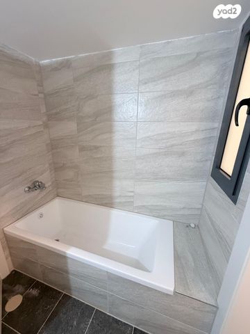 דירה, הרב מרדכי אליהו 17, כרמי הנדיב, אחוזת רוטנר, קרית מלאכי