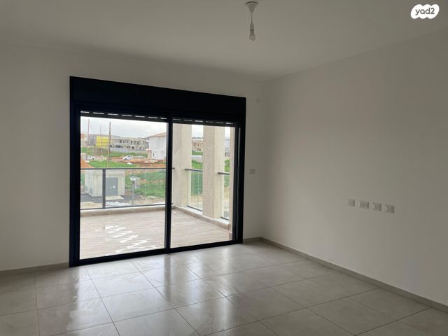 דירה, אלה 17, בת חפר, בת חפר