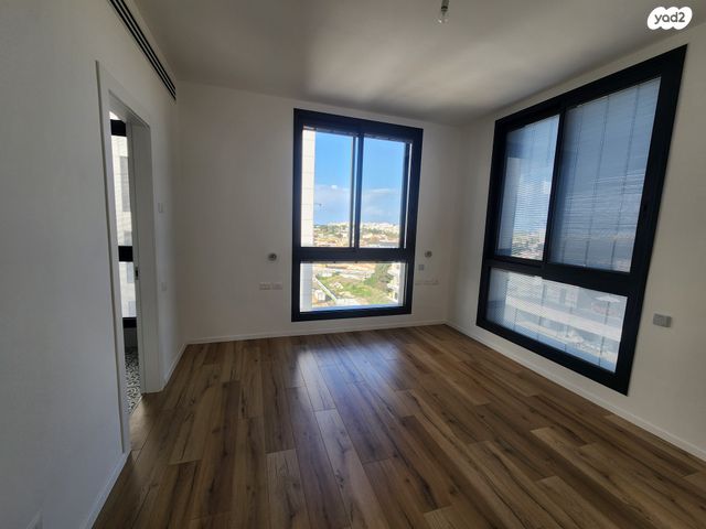 דירה, יצחק שמיר 30, מרכז דרום, רעננה