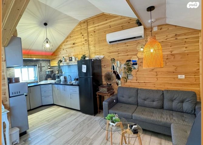 גג/ פנטהאוז, שדרות אדם 66, גבע בנימין, אדם - גבע בנימין