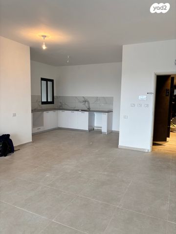 דירה, שדרות הגליל 32, בת חפר, בת חפר