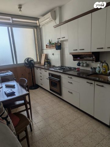 דירה, אריה שנקר 28, אגרובנק, חולון