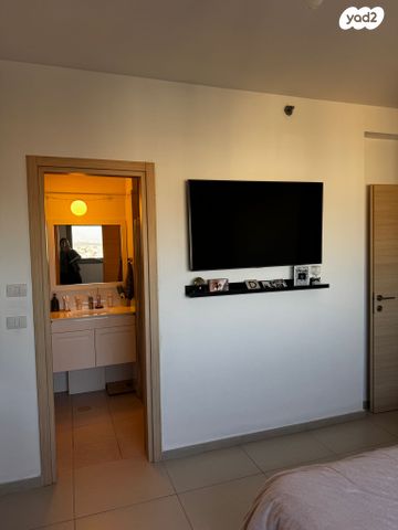 דירה, דרך נגבה 8, נגבה, רמת גן