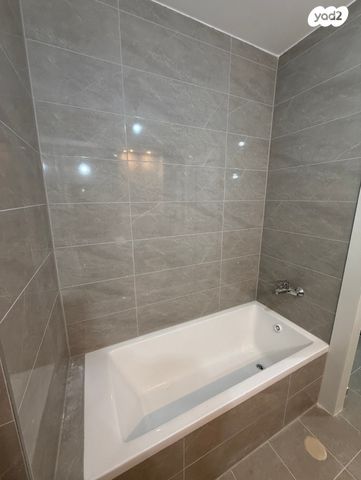 דירה, הרב מרדכי אליהו 21, כרמי הנדיב, אחוזת רוטנר, קרית מלאכי