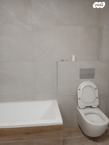 דירה, פנחס לבון 14, שיכון ותיקים, חולון