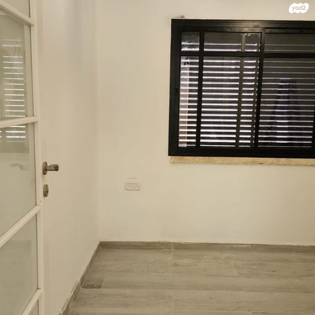 בית פרטי/ קוטג', הרב שלום יצחק הלוי 5, גני אילן, קרית אונו